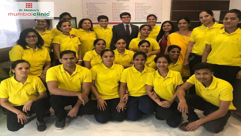 Mumbai Clinic Team_marking Osteoporosis 2018 event in all yellow!